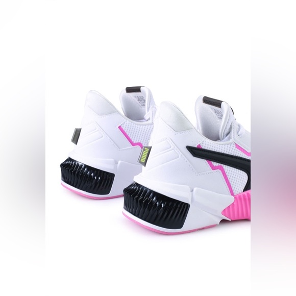 Puma Woman’s Runners - Picture 5 of 9